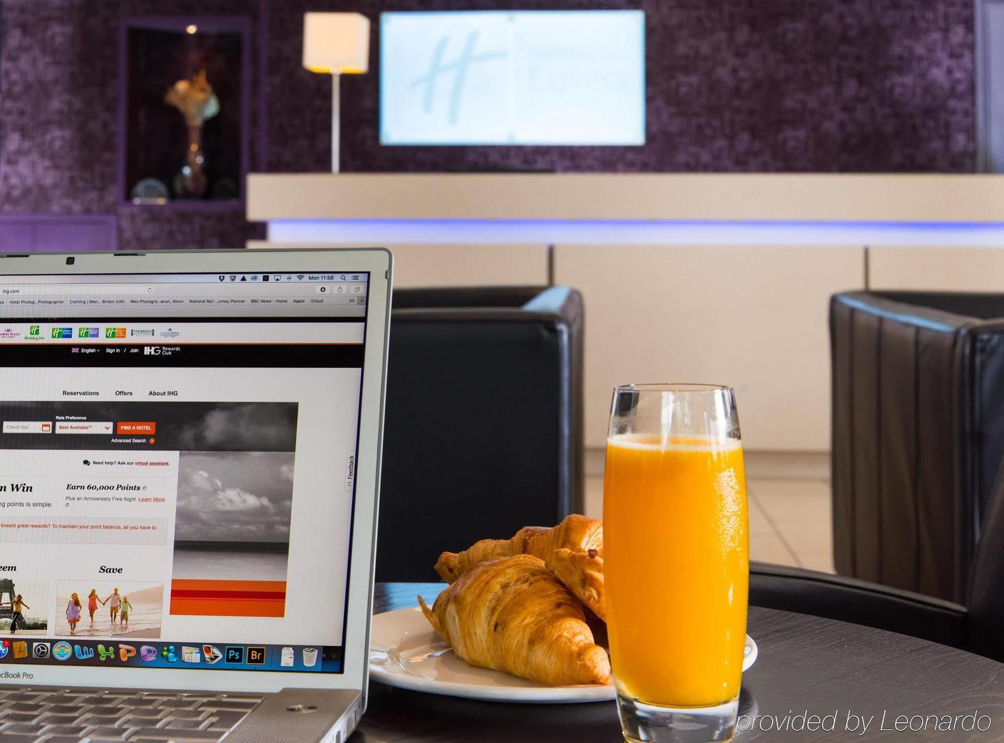 Holiday Inn Express Stoke-On-Trent By Ihg Exteriér fotografie
